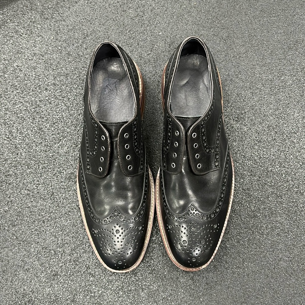 JM collection 1850 Mens black leather shoes size 12 NEW